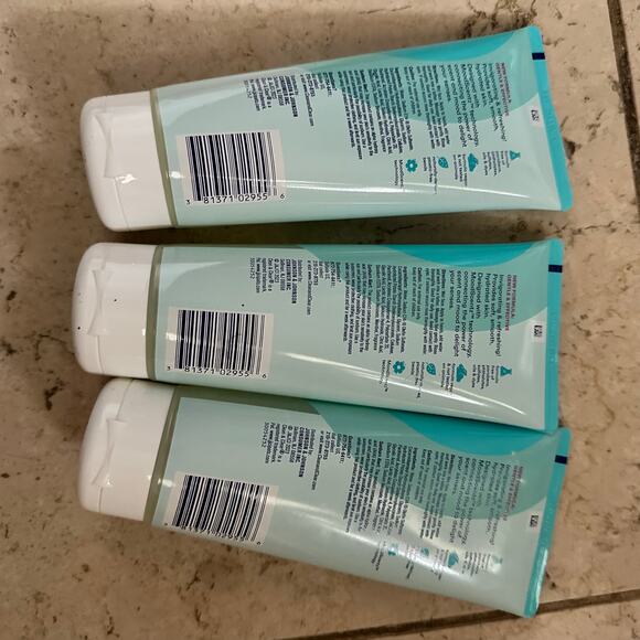 Clean & Clear Deep Action Exfoliating Facial Scrub Exfoliator Face wash 5 Oz 3pk - Picture 5 of 7